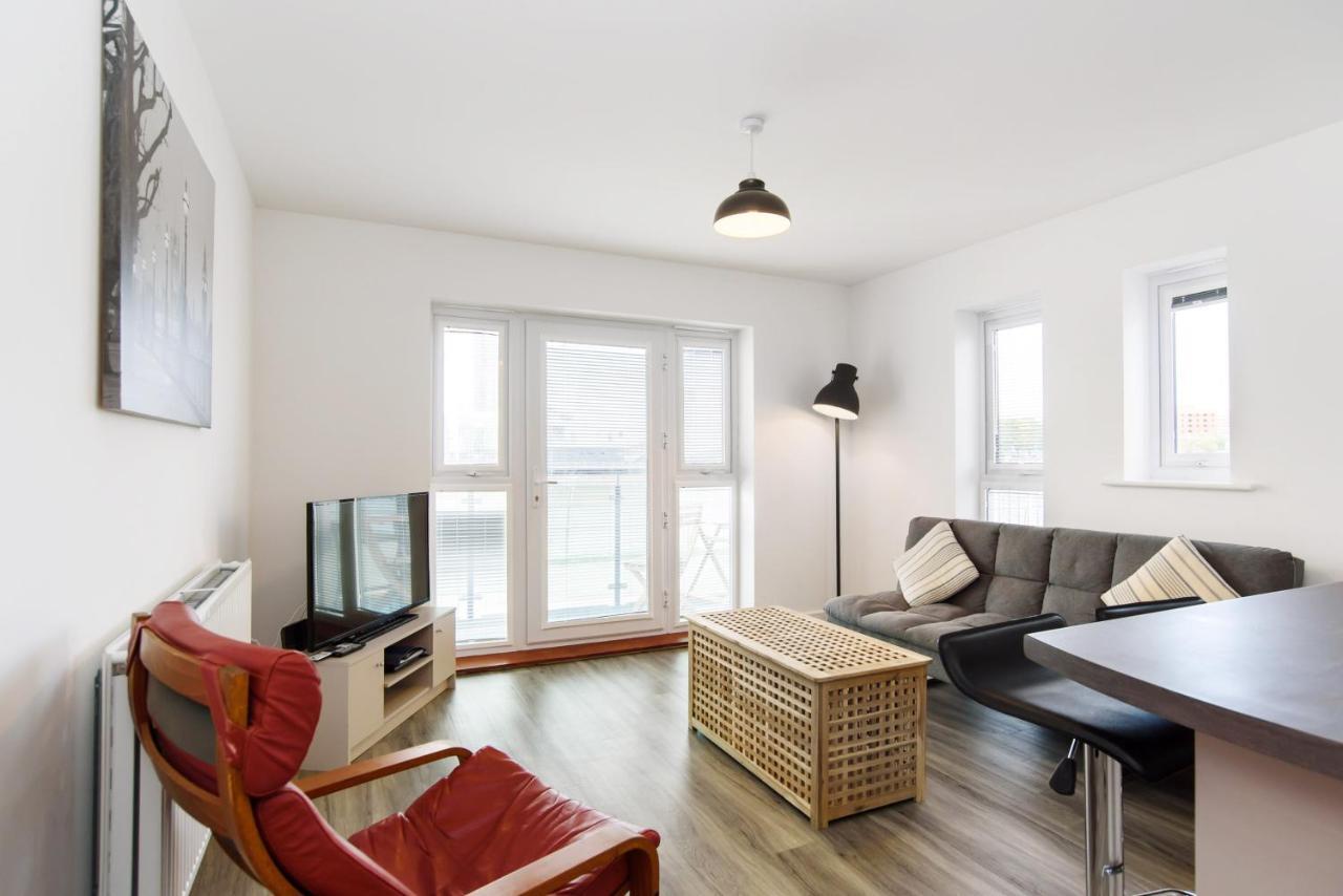 Raphael Retreat Apartment Нюпорт Екстериор снимка