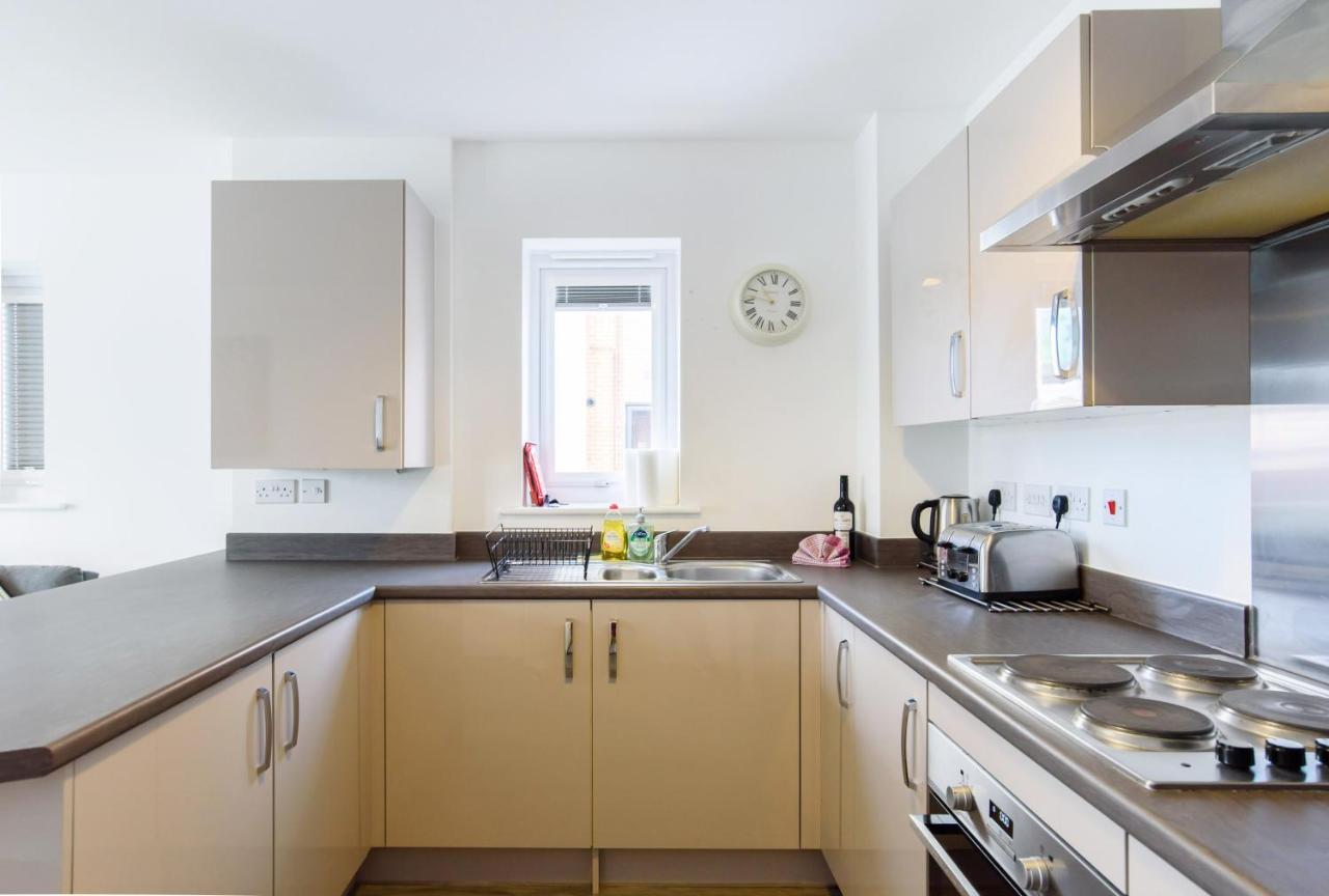 Raphael Retreat Apartment Нюпорт Екстериор снимка