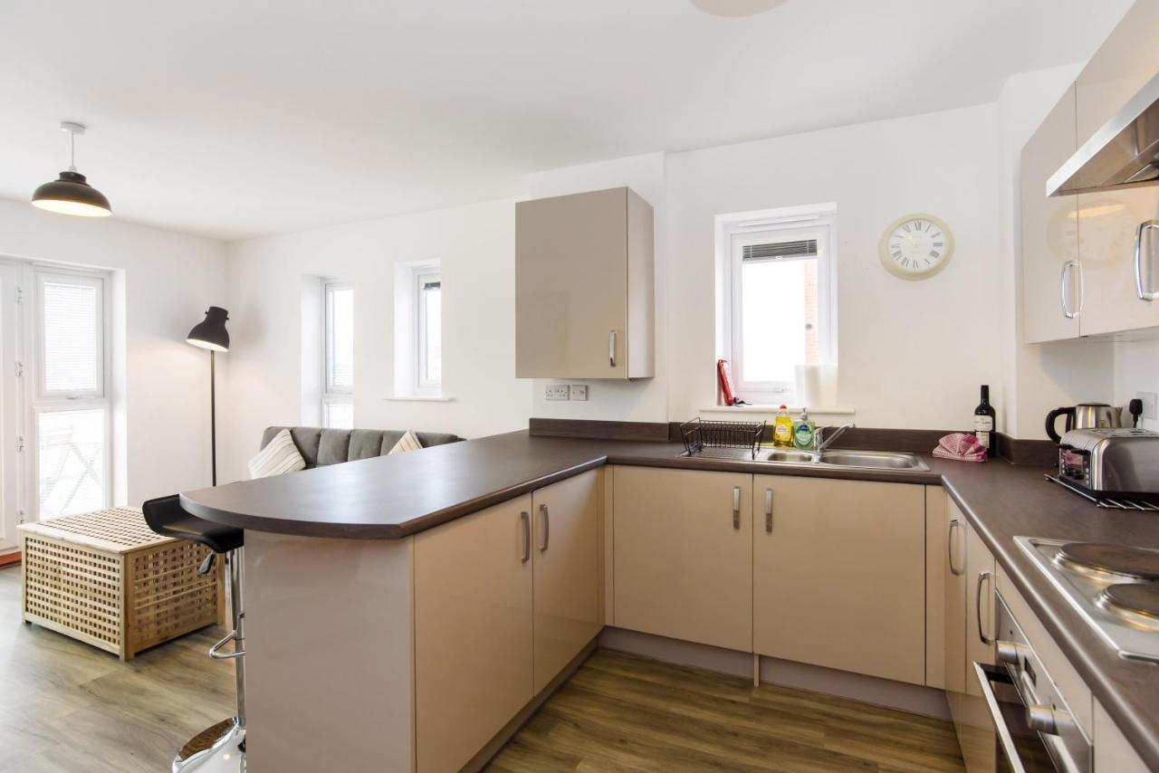 Raphael Retreat Apartment Нюпорт Екстериор снимка