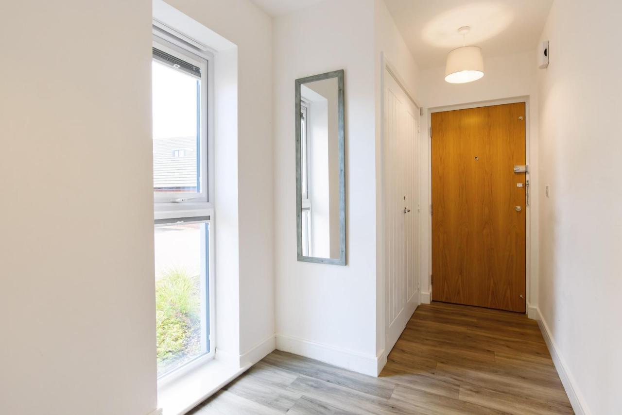 Raphael Retreat Apartment Нюпорт Екстериор снимка