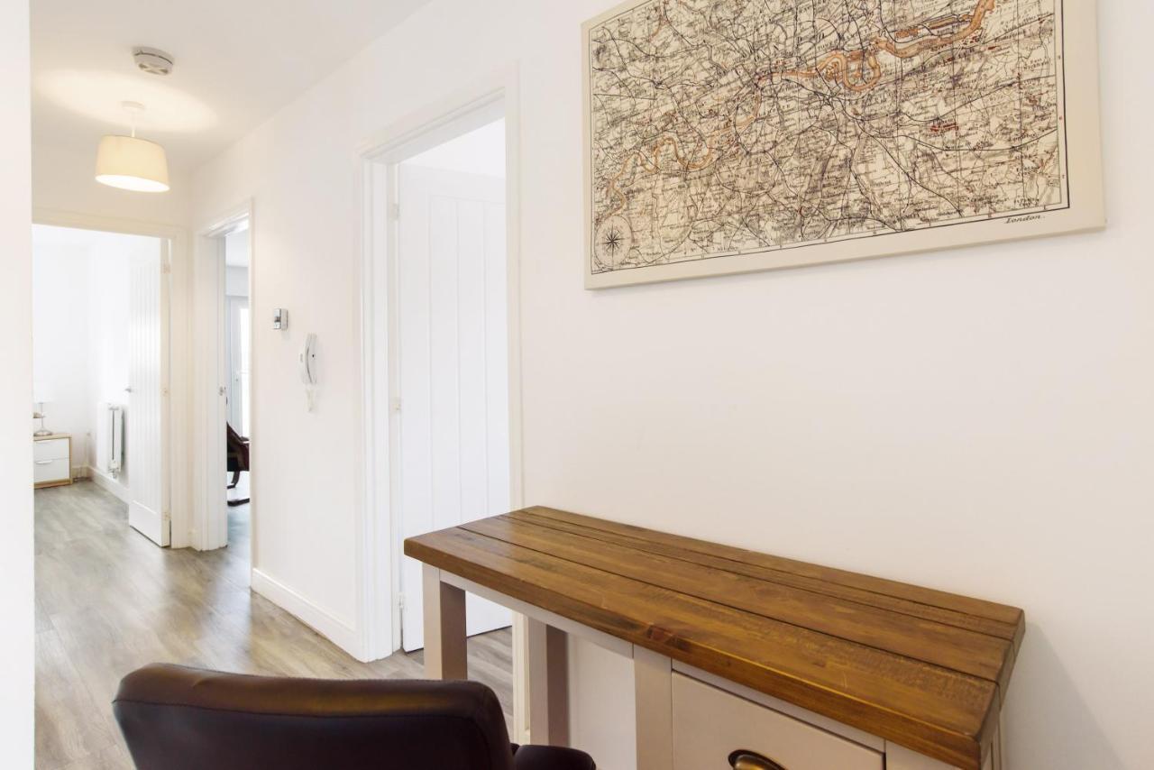 Raphael Retreat Apartment Нюпорт Екстериор снимка