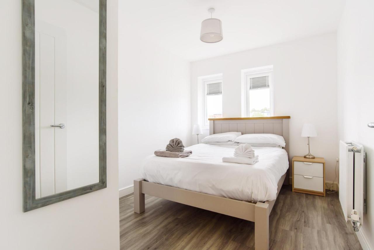 Raphael Retreat Apartment Нюпорт Екстериор снимка