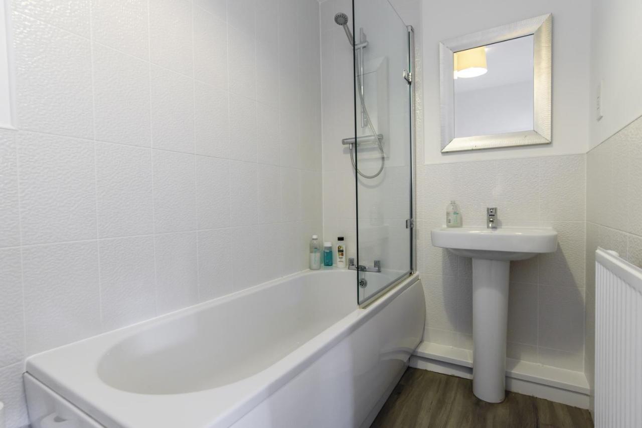 Raphael Retreat Apartment Нюпорт Екстериор снимка