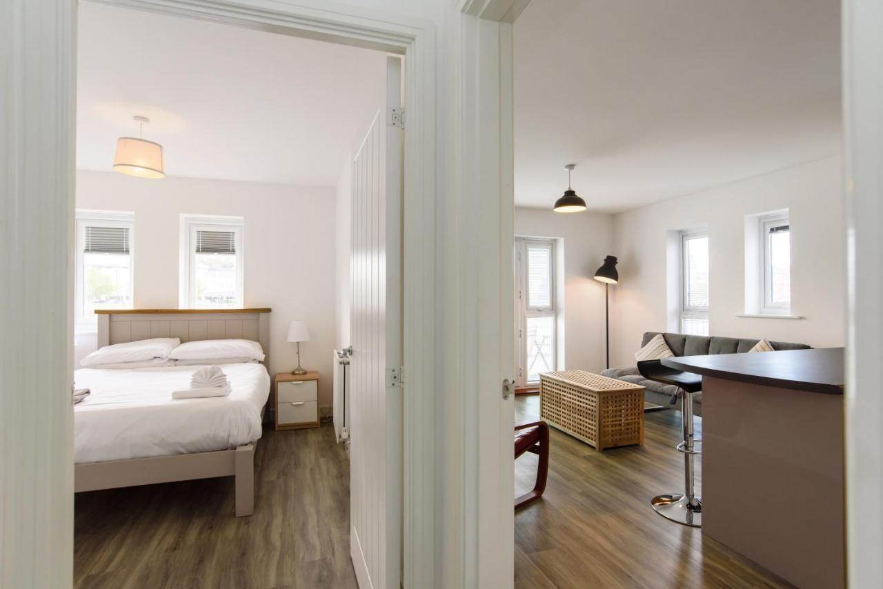 Raphael Retreat Apartment Нюпорт Екстериор снимка
